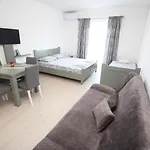 Apartament Ka-7 *